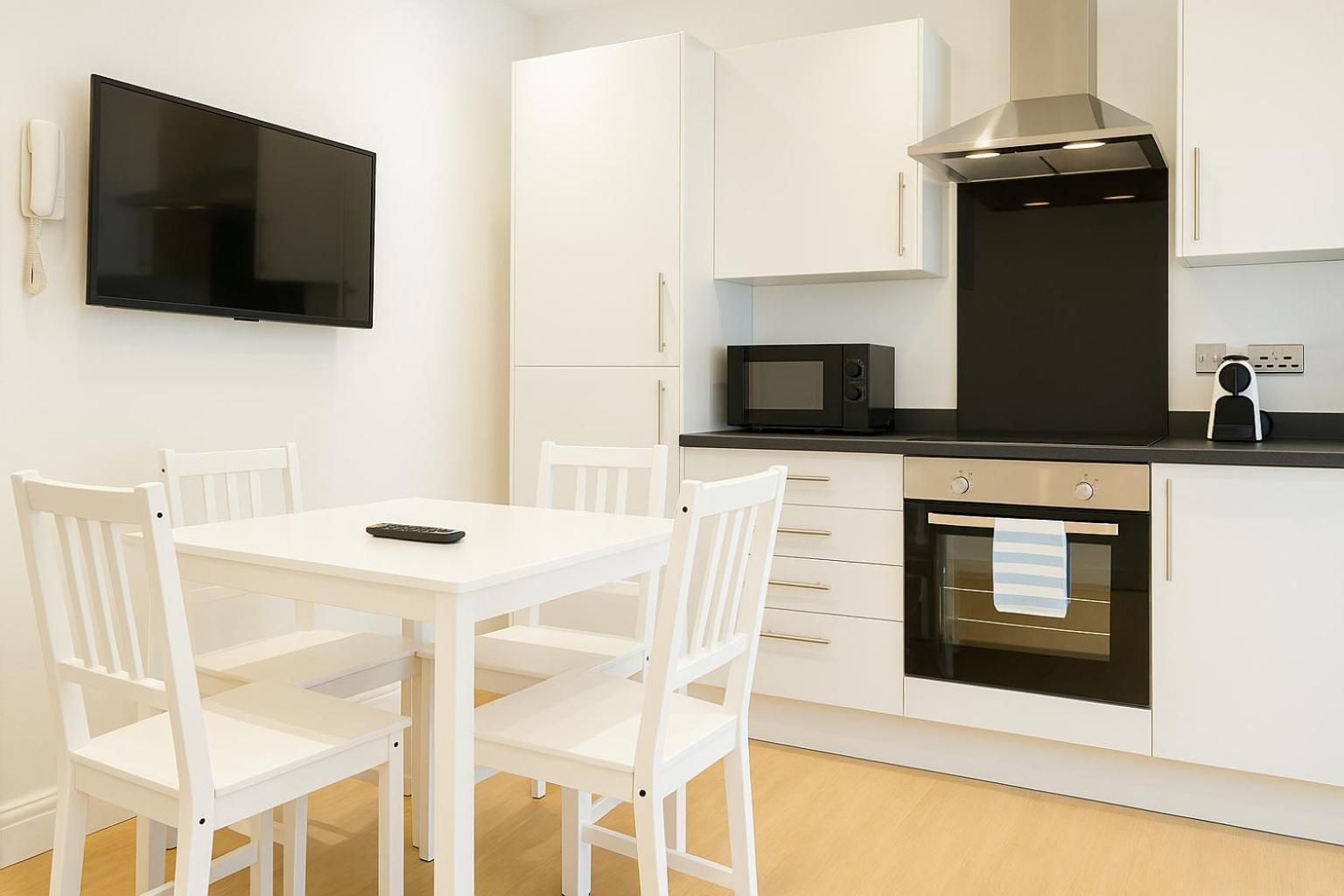 2 Bedroom Apartment Nr City Centre, Uni & Parks Cardiff Luaran gambar